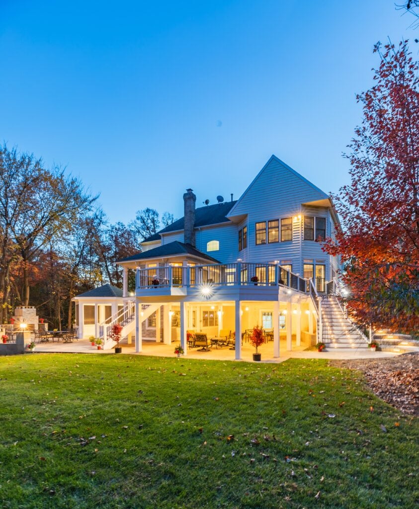 ResLandscapeOver250k_MichaelNashDesignBuild&Homes_BestVertical